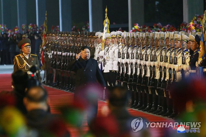 Ông Kim Jong-un lên tàu đến Nga dự hội nghị thượng đỉnh với Tổng thống Putin - Ảnh 1.