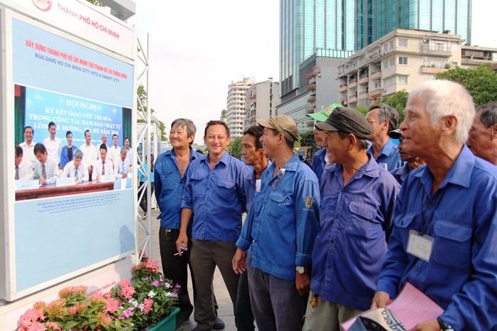 Triển lãm ảnh chào mừng ngày giải phóng miền Nam - Ảnh 4.