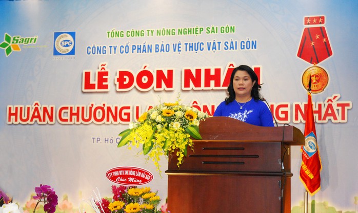 CÔNG TY CP BẢO VỆ THỰC VẬT SÀI GÒN: Đón nhận Huân chương Lao động hạng Nhất - Ảnh 2. CÔNG TY CP BẢO VỆ THỰC VẬT SÀI GÒN: Đón nhận Huân chương Lao động hạng Nhất - Ảnh 2.