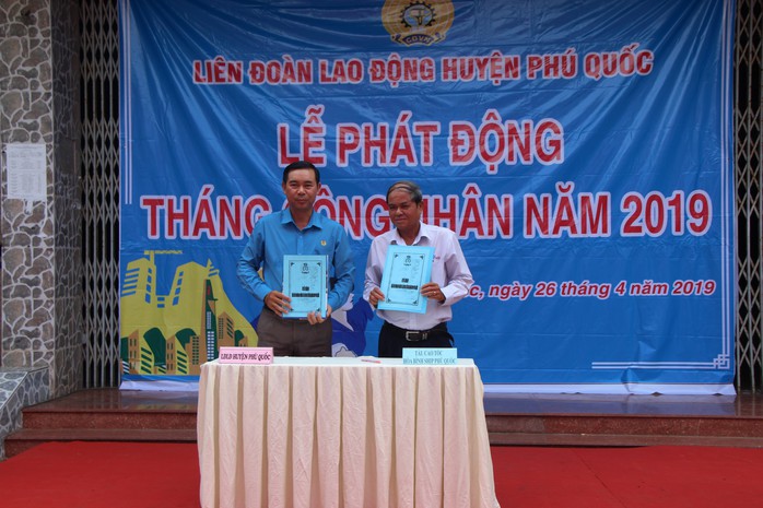 LĐLĐ huyện Phú Quốc: Ký thỏa thuận hợp tác chăm lo cho đoàn viên - Ảnh 1.