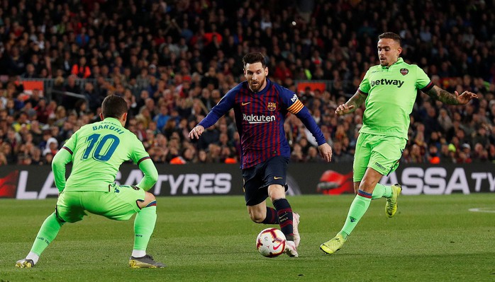 Messi rực sáng, Barcelona lên ngôi bá chủ La Liga - Ảnh 4.