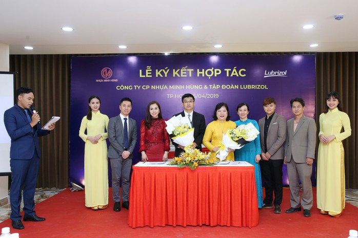 Nhựa Minh Hùng ký hợp đồng với Tập đoàn Lubrizol - Ảnh 2. Nhựa Minh Hùng ký hợp đồng với Tập đoàn Lubrizol - Ảnh 2.