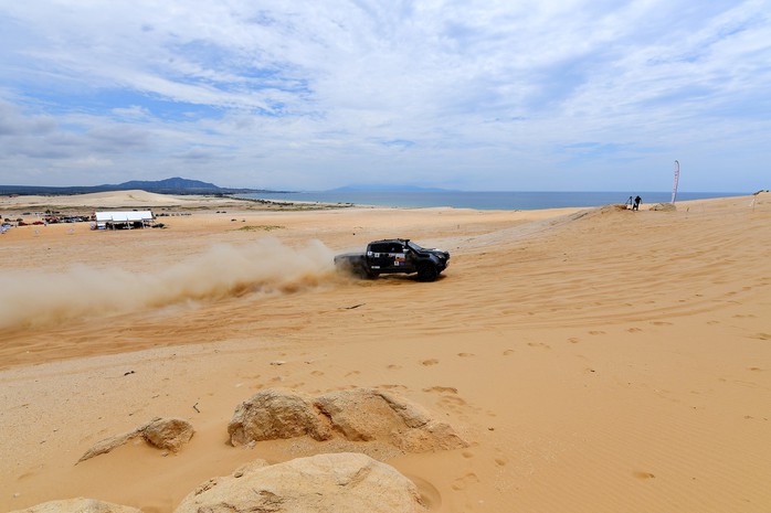 Quá hấp dẫn giải đua xe địa hình sa mạc ở Ninh Thuận - Ảnh 3.