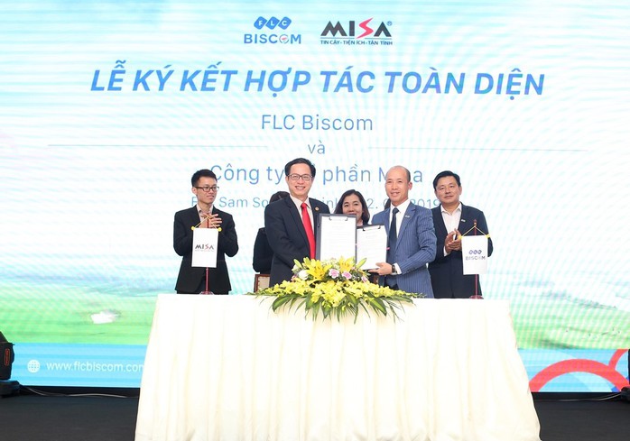 FLC Biscom bắt tay Misa đem lại lợi ích cho cộng đồng golfer - Ảnh 2. FLC Biscom bắt tay Misa đem lại lợi ích cho cộng đồng golfer - Ảnh 2.