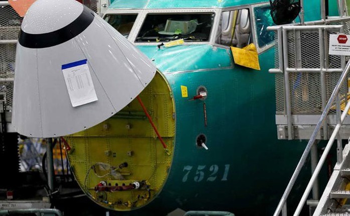 Boeing đổ lỗi cho phi công trong các vụ rơi 737 MAX 8 - Ảnh 1.