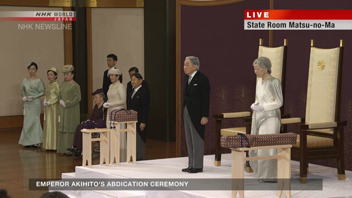 Lễ thoái vị của Nhật Hoàng diễn ra chóng vánh - Ảnh 1.
