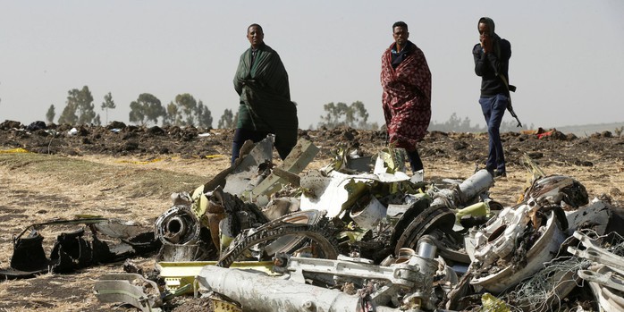 Vụ rơi máy bay Boeing 737 MAX 8 ở Ethiopia: Những chi tiết kinh hoàng - Ảnh 1.