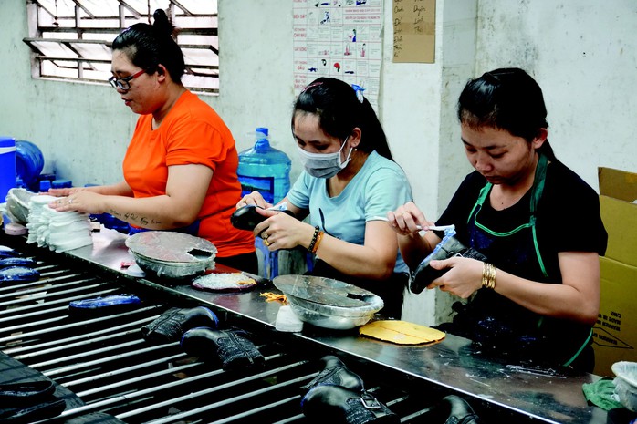 Đề xuất 2 phương án tăng giờ làm thêm - Ảnh 1.