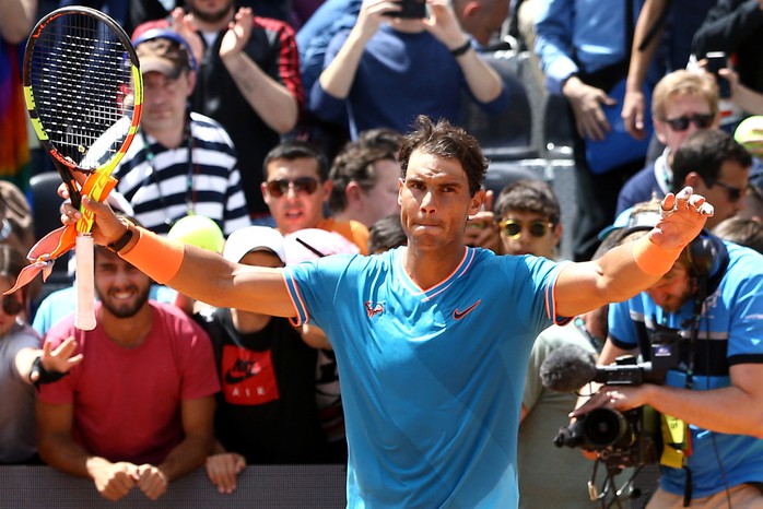 Federer khởi đầu suôn sẻ ở Rome Open 2019, Nadal cũng chẳng kém cạnh - Ảnh 4.