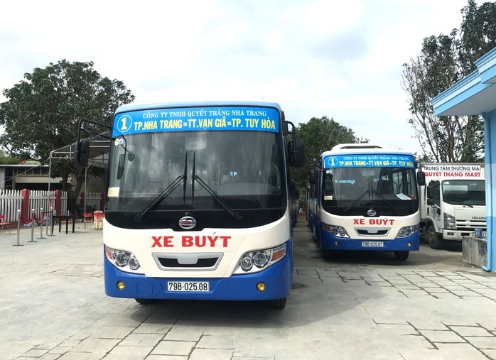 Nhiều tuyến xe buýt Nha Trang tê liệt vì tài xế ngưng chạy - Ảnh 2.