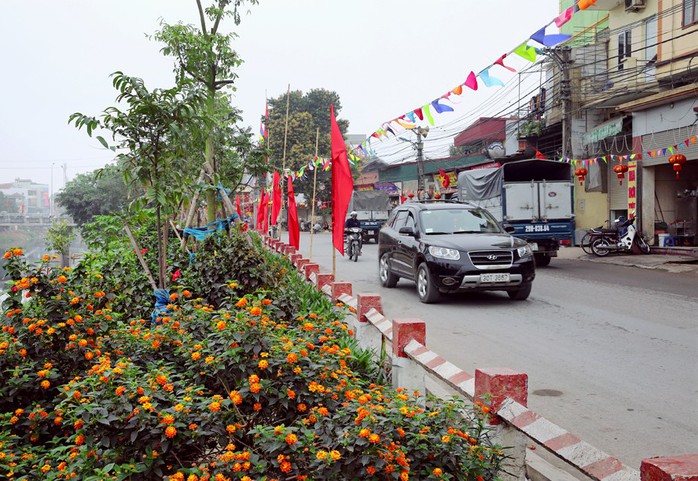 Sốt đất tại 4 huyện chuẩn bị lên quận: Thận trọng để tránh rủi ro - Ảnh 1. Sốt đất tại 4 huyện chuẩn bị lên quận: Thận trọng để tránh rủi ro - Ảnh 1.