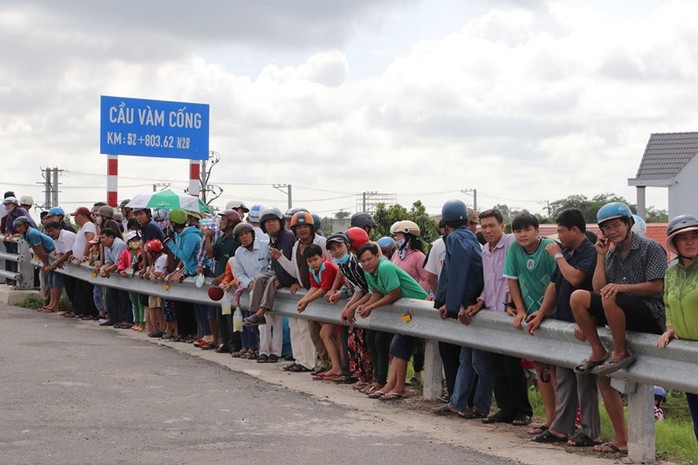 Cầu Vàm Cống bắc qua sông Hậu chính thức được khánh thành - Ảnh 14.