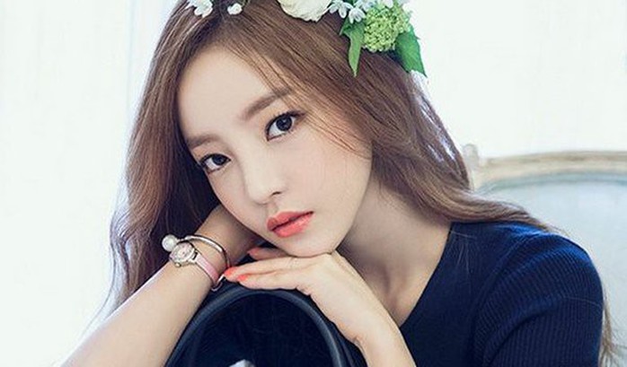 Nữ ca sĩ xinh đẹp Hàn Quốc tự tử bất thành ở nhà riêng - Ảnh 1.