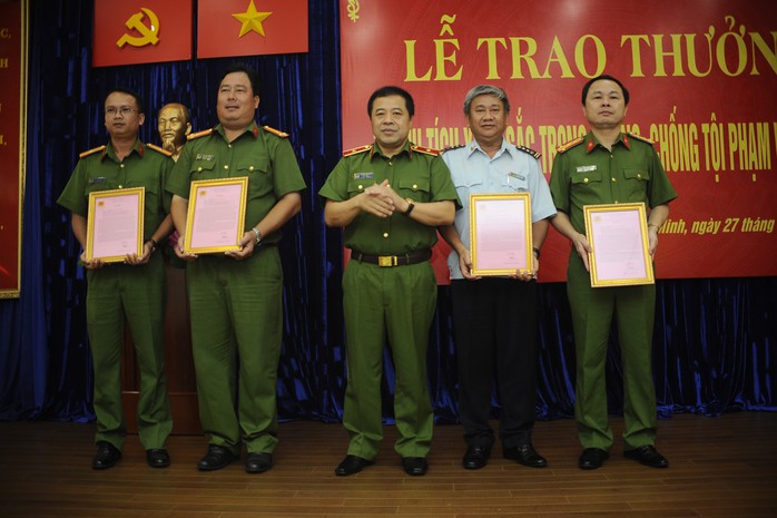 Phó Thủ tướng Trương Hòa Bình gửi thư khen ê kíp triệt phá thành công 500 kg ma túy Ketamine - Ảnh 1.