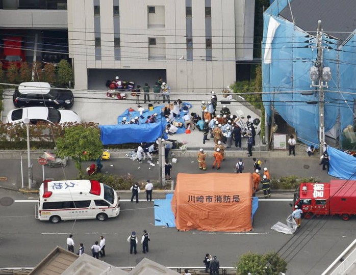 Nhật Bản: 2 người chết, 17 người bị thương trong vụ tấn công bằng dao - Ảnh 2.
