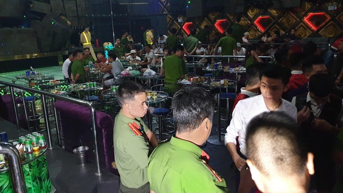 Vụ đột kích quán bar F3 Club: Bắt giữ 4 nghi phạm tàng trữ ma túy - Ảnh 2.