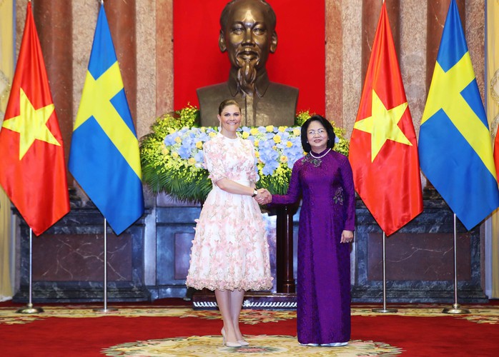 Tổng Bí thư, Chủ tịch nước mời Quốc vương và Hoàng hậu Thụy Điển thăm Việt Nam - Ảnh 1.