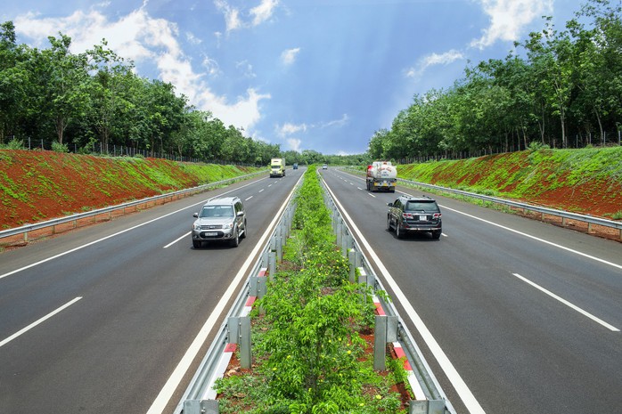 Dự án đường cao tốc Bắc - Nam: Cửa hẹp cho nhà đầu tư trong nước - Ảnh 1.