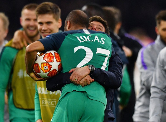 Sát thủ Lucas Moura lạnh lùng hạ gục Ajax đêm Amsterdam - Ảnh 4.