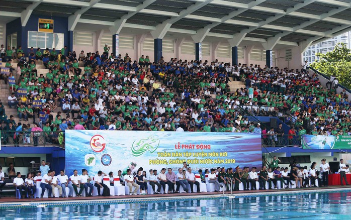 Phát động toàn dân tập luyện môn bơi phòng, chống đuối nước - Ảnh 1.