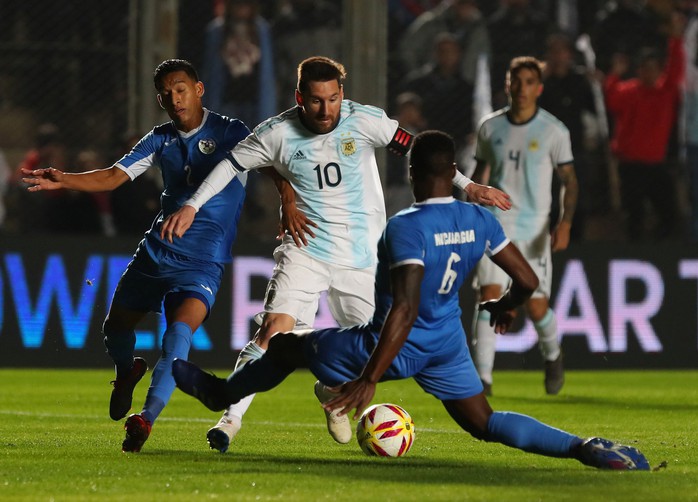 Messi còn ít thời gian trả nợ Argentina - Ảnh 1.