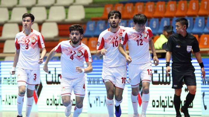 Việt Nam đánh bại Tajikistan, lấy vé vào tứ kết VCK U20 Futsal châu Á 2019 - Ảnh 1.