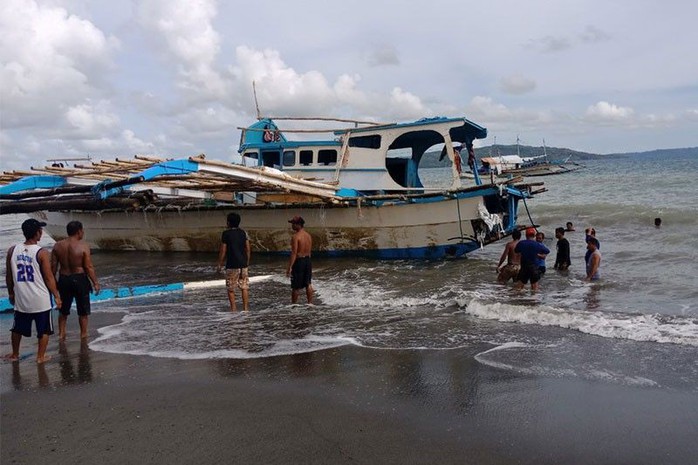 Philippines sẽ điều cảnh sát biển bảo vệ ngư dân - Ảnh 2.