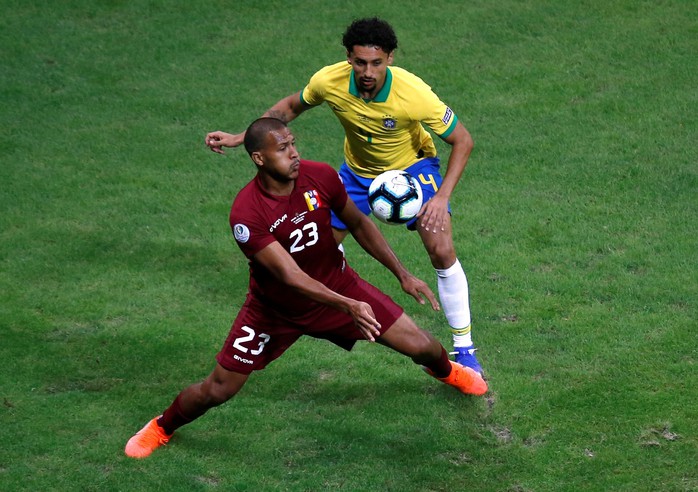 VAR hai phen can thiệp sốc, Brazil bất lực 100 phút trước Venezuela - Ảnh 3.