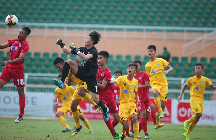 U15 Viettel xây chắc ngôi đầu, muốn chạm trán HAGL ở bán kết - Ảnh 1.