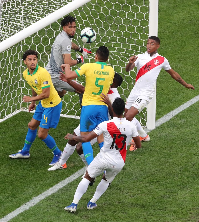 Đè bẹp Peru, Brazil ung dung đoạt vé tứ kết Copa America - Ảnh 3.