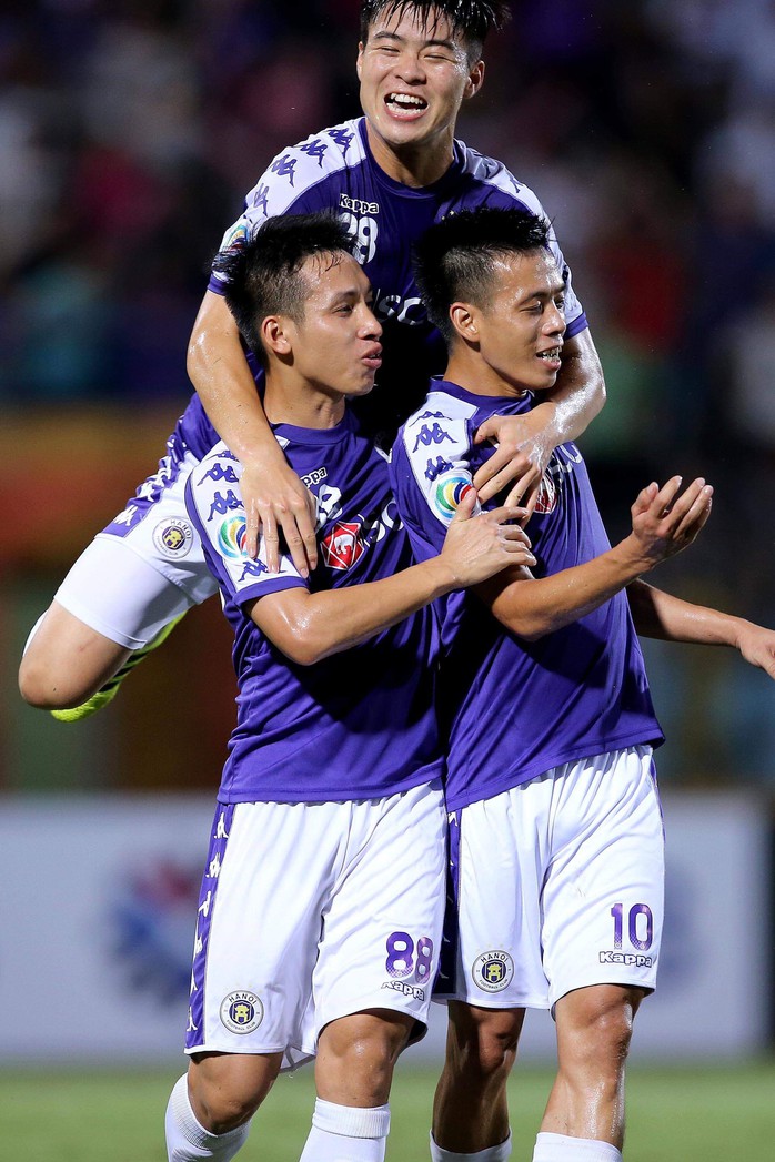 Văn Quyết đưa Hà Nội vào chung kết AFC Cup khu vực Đông Nam Á - Ảnh 2.