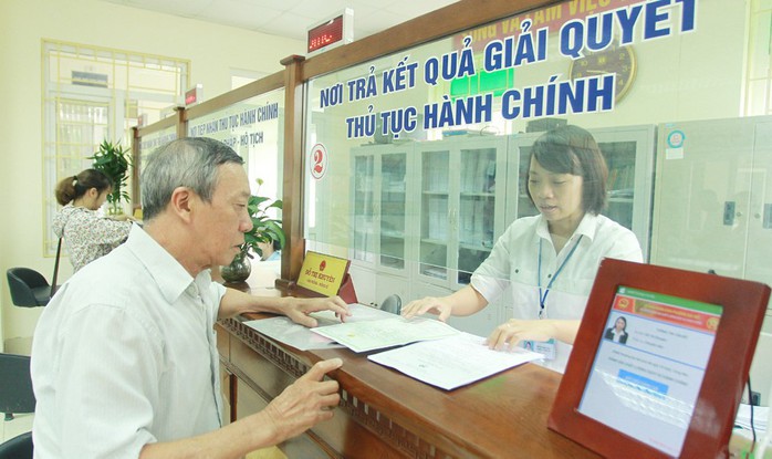 TP HCM: Doanh nghiệp bất động sản “than trời” vì… thủ tục hành chính - Ảnh 1. TP HCM: Doanh nghiệp bất động sản “than trời” vì… thủ tục hành chính - Ảnh 1.