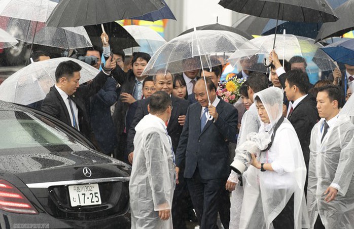 Thủ tướng tới Nhật Bản tham dự Hội nghị Thượng đỉnh G20 - Ảnh 2.