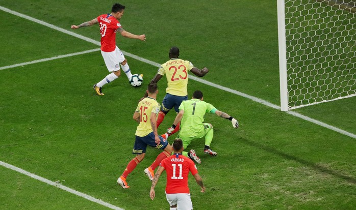 Clip: VAR hai lần giải cứu, Colombia vẫn gục ngã trước Chile - Ảnh 3.