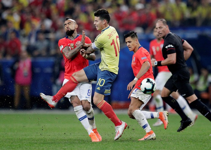Clip: VAR hai lần giải cứu, Colombia vẫn gục ngã trước Chile - Ảnh 2.
