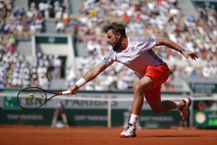 Federer - Wawrinka: Người Thụy Sĩ đại chiến ở Roland Garros - Ảnh 1.