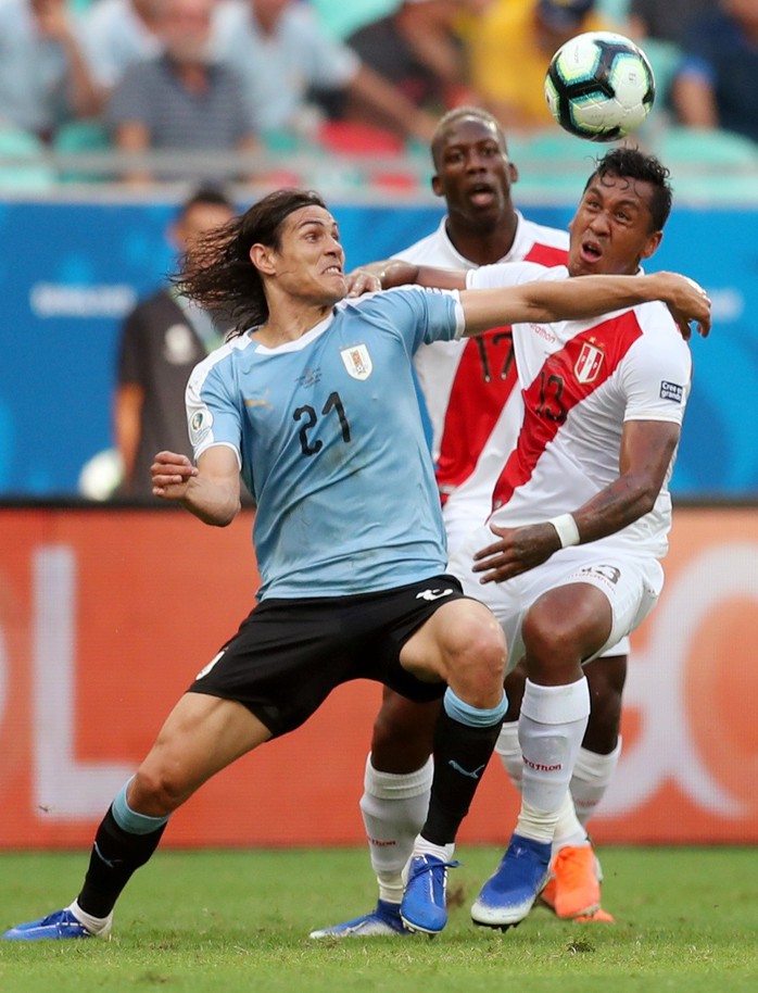 Suarez đá hỏng 11 m, Uruguay thua sốc Peru ở Copa America - Ảnh 3.