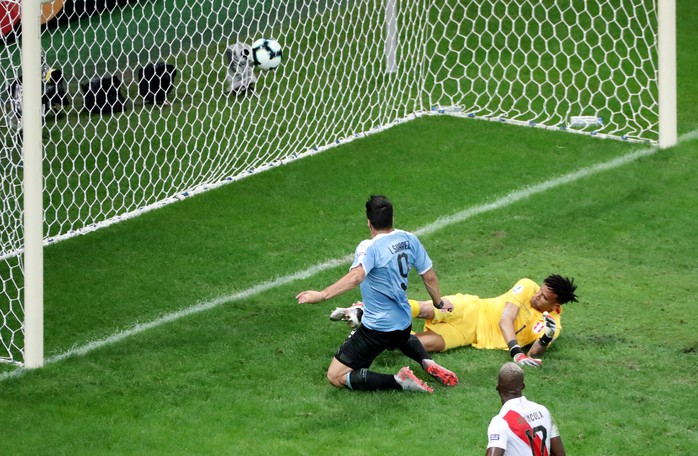 Suarez đá hỏng 11 m, Uruguay thua sốc Peru ở Copa America - Ảnh 6.
