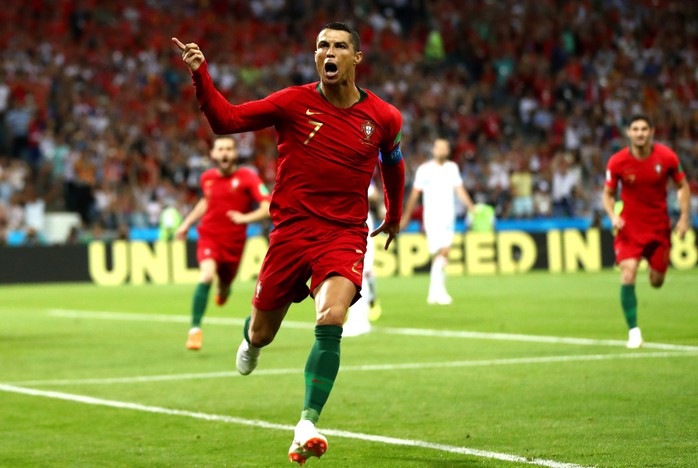 Ronaldo tái xuất hâm nóng Nations League - Ảnh 1.
