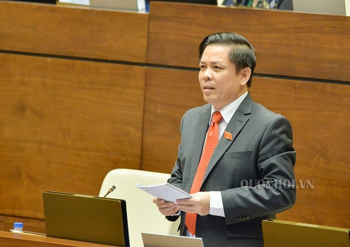 ĐB Nguyễn Hữu Cầu sử dụng quyền tranh luận khi chất vấn Bộ trưởng Nguyễn Văn Thể - Ảnh 1.
