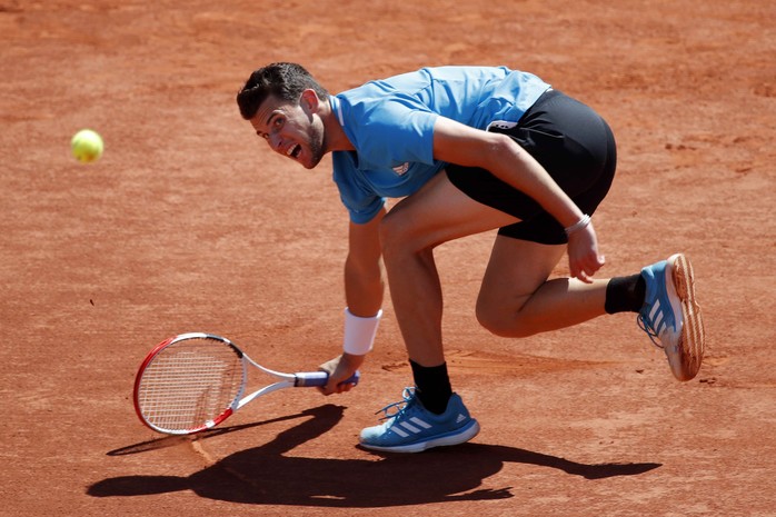 Clip bán kết Roland Garros 2019: Ông trời cũng không thể cứu được Djokovic - Ảnh 4.