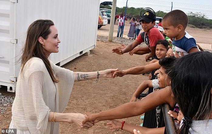 Angelina Jolie kêu gọi hỗ trợ trẻ em Venezuela - Ảnh 4.
