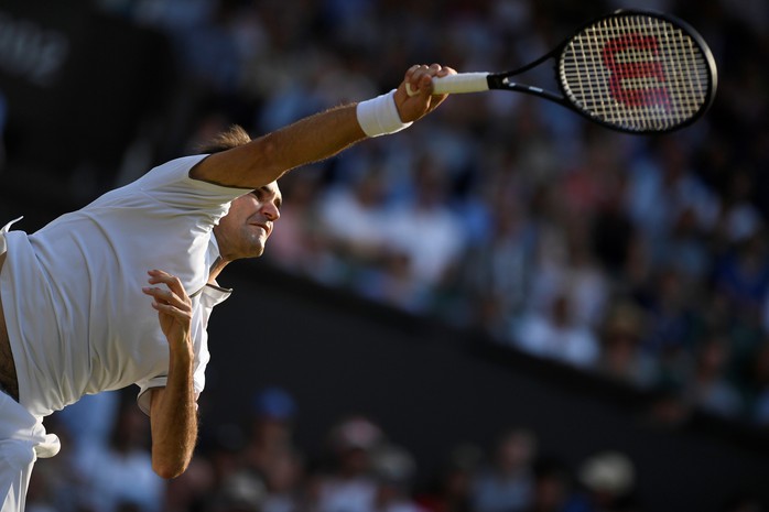 Cán cột mốc 100 trận thắng Wimbledon, Federer chạm trán Nadal ở bán kết - Ảnh 4.