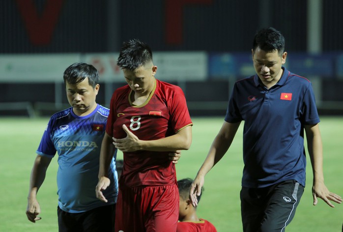 Tin vui từ VFF về chấn thương của tiền vệ Thanh Sơn - HAGL - Ảnh 2.