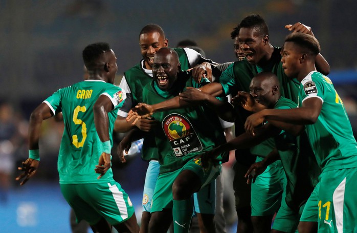 Sao Ngoại hạng Anh tỏa sáng, Senegal và Nigeria vào bán kết CAN 2019 - Ảnh 5.