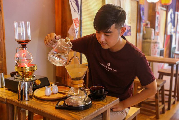 Quán cà phê kiểu Nhật cho khách tự pha chế ở TP HCM - Ảnh 8. Quán cà phê kiểu Nhật cho khách tự pha chế ở TP HCM - Ảnh 8.