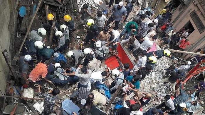 Ấn Độ: Sập tòa nhà 4 tầng, 4 người chết - Ảnh 1.