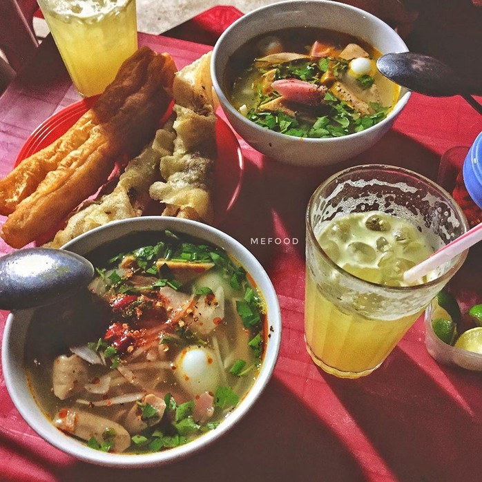 Bánh tráng cuốn thịt heo và 5 món ăn không thể bỏ lỡ ở Đà Nẵng - Ảnh 11.