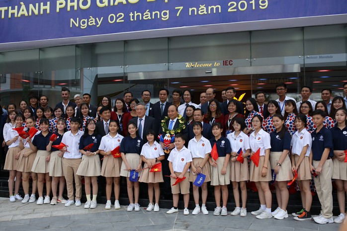 Thủ tướng ấn tượng với Thành phố Giáo dục quốc tế - IEC Quảng Ngãi - Ảnh 3.
