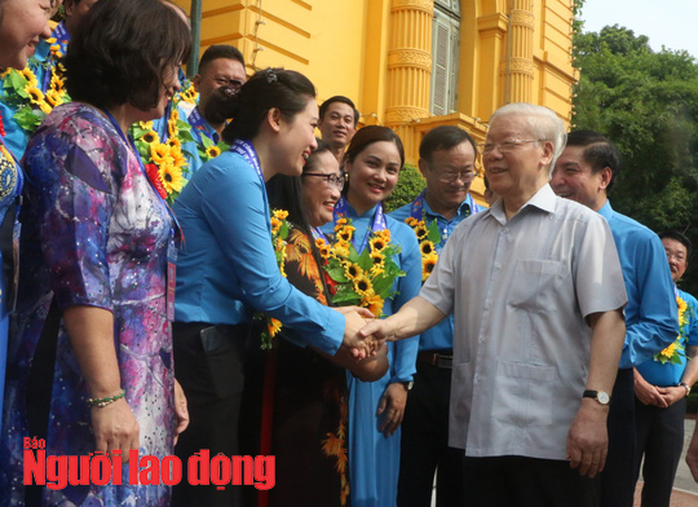Tổng Bí thư, Chủ tịch nước Nguyễn Phú Trọng gặp mặt cán bộ Công đoàn tiêu biểu - Ảnh 2.